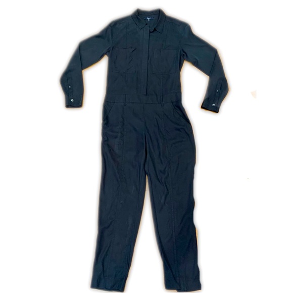 Madewell Pants - Madewell black 100% silk coveralls with button front and side zip